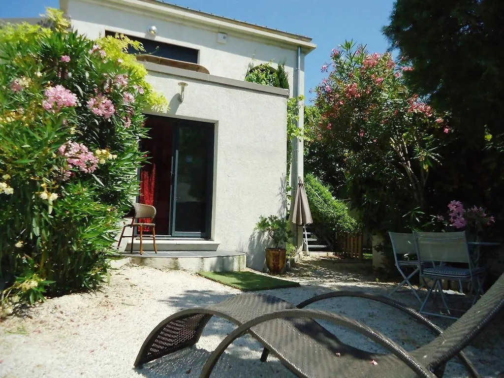 Pied A Terre En Ville Marseille 3*,